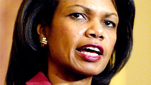 Кондолиза Райс раздает узников Изображение: Дни.ру