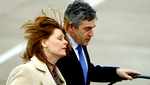 ЧП сорвало полет Гордона Брауна Изображение: Дни.ру