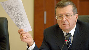 Зубков готовит Чубайсу контролера Изображение: Дни.ру