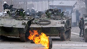 Полиции ООН в Косово дали бой Изображение: Дни.ру