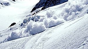 Российских туристов атаковала лавина Изображение: Дни.ру