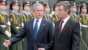 В День дурака Буш помог мечте Ющенко Изображение: Дни.ру