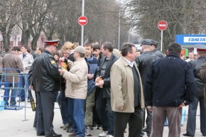 Милиция обеспечивает порядок на футбольных матчах Фото пресс-службы УВД по Брянской области