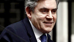 Британия отвернулась от своего премьера Изображение: Дни.ру