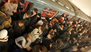 Московское метро парализовал поезд Изображение: Дни.ру