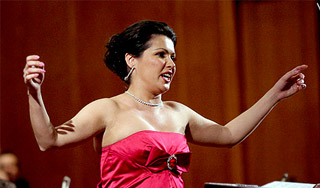 Как выглядит будущая мама Анна Нетребко Изображение: Дни.ру