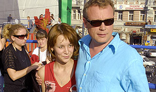 Жигунов встречается с бывшей женой Изображение: Дни.ру