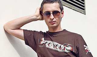 Российский артист переписал песню Миноуг Изображение: Дни.ру