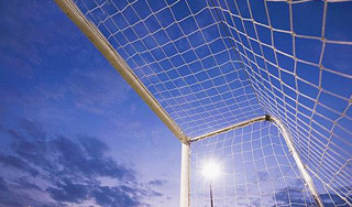 Футбольные ворота убили школьника Изображение: Дни.ру