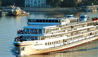 На канале имени Москвы произошло ЧП Изображение: Дни.ру