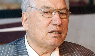 Названа причина смерти Айтматова Изображение: Дни.ру