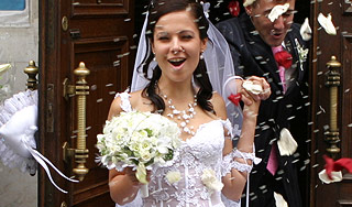 Как невесте заработать на собственной свадьбе Изображение: Дни.ру