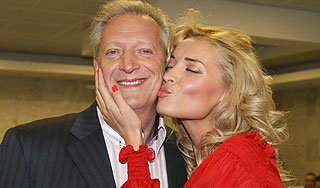 Почему муж Пугачевой женился на молодой Изображение: Дни.ру