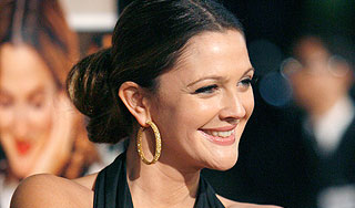 Дрю Бэрримор снова одна Изображение: Дни.ру