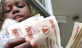 Зимбабве отказывается от миллиардов Изображение: Дни.ру