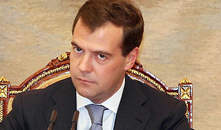 Медведев прекратит безобразия коррупционеров Изображение: Дни.ру