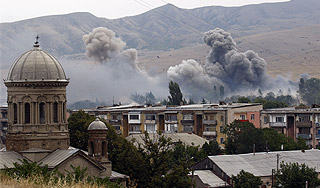 Над Осетией идут воздушные бои Над Осетией идут воздушные бои / Изображение: Дни.ру