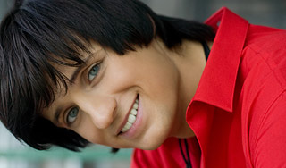 Дмитрию Колдуну подарили радиостанцию Дмитрию Колдуну подарили радиостанцию / Изображение: Дни.ру