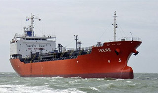 Пираты захватили танкер с россиянами Пираты захватили танкер с россиянами / Изображение: Дни.ру