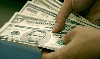 Грузия перевела экономику на военные рельсы Грузия перевела экономику на военные рельсы / Изображение: Дни.ру