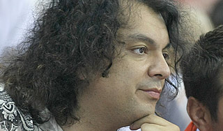 Филиппа Киркорова заперли в самолете Филиппа Киркорова заперли в самолете / Изображение: Дни.ру