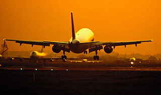 Boeing-737 при посадке ранил 26 человек Boeing-737 при посадке ранил 26 человек / Изображение: Дни.ру