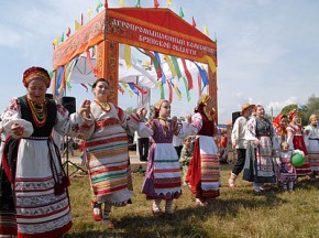 На Андреевском лугу под Брянском состоялась традиционная Свенская ярмарка