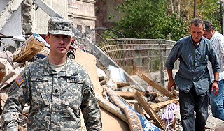 США намерены заново вооружить Саакашвили США намерены заново вооружить Саакашвили / Изображение: Дни.ру