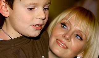 Звездные родители переживают за детей Звездные родители переживают за детей / Изображение: Дни.ру