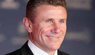 Сергей Бубка против прижизненного памятника Сергей Бубка против прижизненного памятника