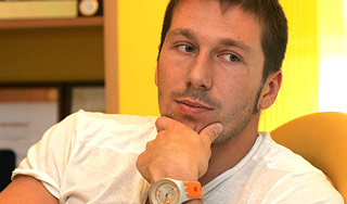 "Евросеть" задержала деньги абонентов "Евросеть" задержала деньги абонентов