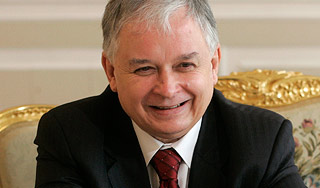 Медведева и Саакашвили пригласили на бал Медведева и Саакашвили пригласили на бал