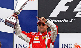 Победу Хэмилтона отдали Массе Победу Хэмилтона отдали Массе