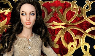 У Анджелины Джоли появился двойник У Анджелины Джоли появился двойник