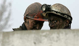 В Донецкой области загорелась шахта В Донецкой области загорелась шахта