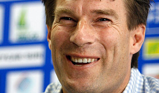 Лаудруп официально возглавил "Спартак" Лаудруп официально возглавил "Спартак"