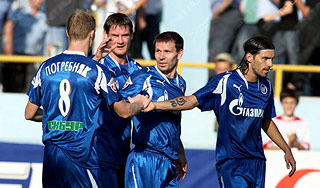 Дель Пьеро помог "Ювентусу" одолеть "Зенит" Дель Пьеро помог "Ювентусу" одолеть "Зенит"