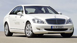 Mercedes показал свой первый гибрид Mercedes показал свой первый гибрид