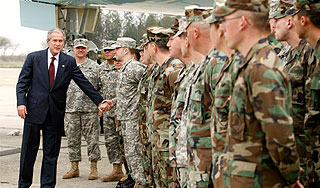 Буш толкает мир к третьей мировой войне Буш толкает мир к третьей мировой войне