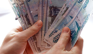 Зарплату россиян съедают кредиты Зарплату россиян съедают кредиты