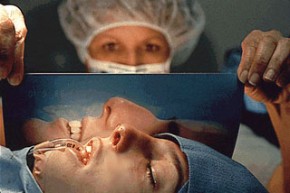 Анестезиолог торговавал жизнью в больничных палатах