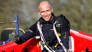 Швейцарец с крыльями пересечет Ла-Манш Швейцарец с крыльями пересечет Ла-Манш