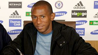 Бразилец перешел в лондонский "Челси" Бразилец перешел в лондонский "Челси"