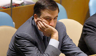 Саакашвили покидают последние сторонники Саакашвили покидают последние сторонники