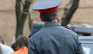 Милиционер сбил насмерть 12-летнего ребенка Милиционер сбил насмерть 12-летнего ребенка