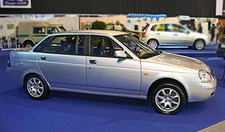 Lada показала новый лимузин Lada показала новый лимузин