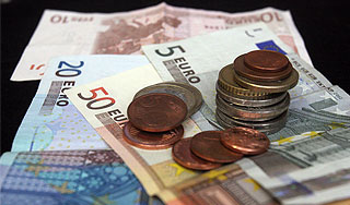 Курс евро рекордно упал Курс евро рекордно упал