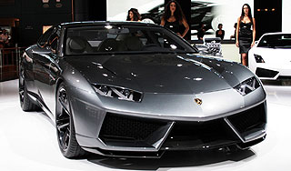 Lamborghini показала свой первый седан Lamborghini показала свой первый седан
