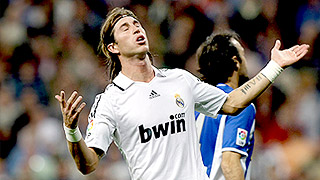 Соперники "Зенита" теряют очки Соперники "Зенита" теряют очки