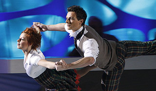 Фанаты Савичевой устроили Галкину дебош Фанаты Савичевой устроили Галкину дебош